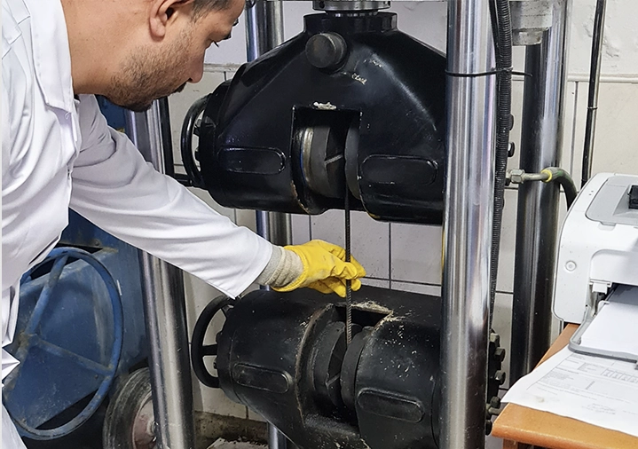 Beton Çelik Çubuk Çekme Deneyi